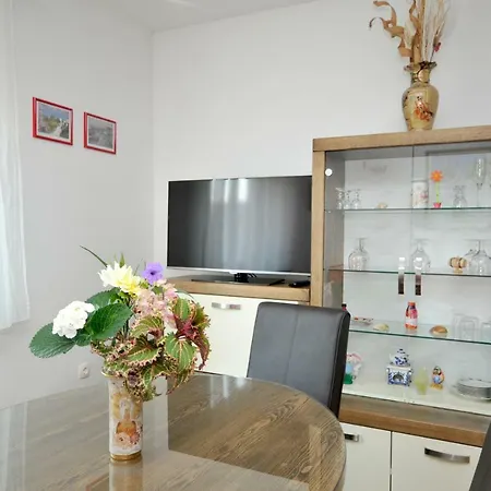 Apartman Borna *
