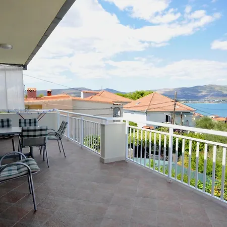 Apartman Borna Trogir